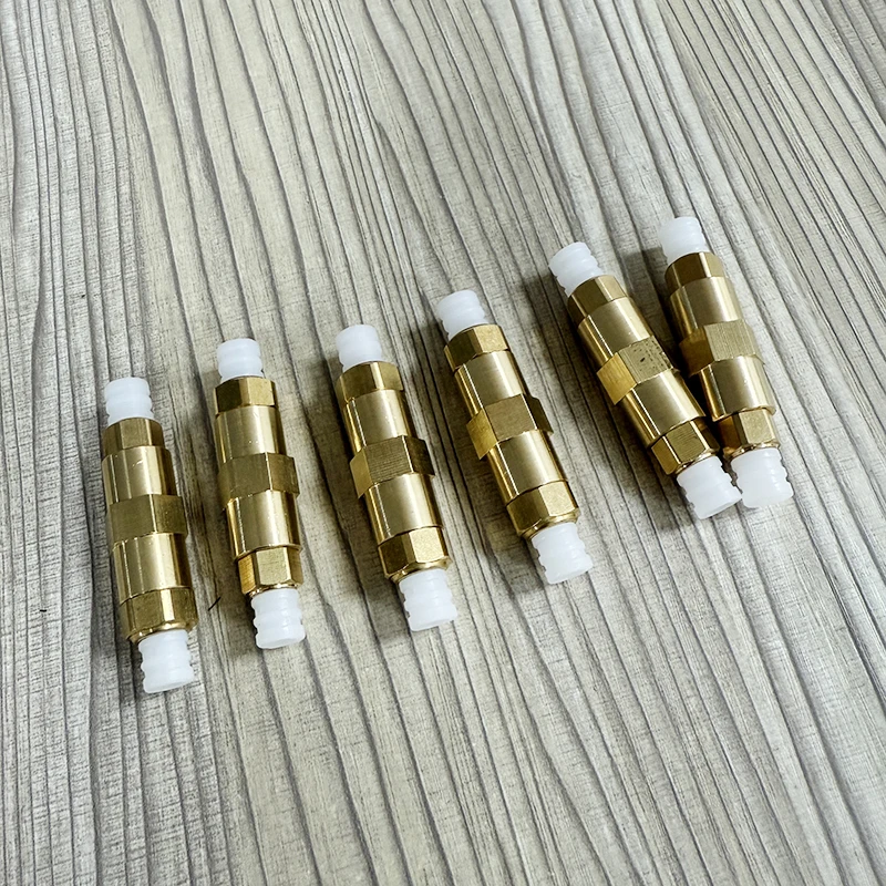 2 шт. медные соединители клапана с пневматической подвеской, фитинги M8-M8 M10-M10 M8-M10 для a7 BMW Touareg Cayenne Jeep, универсальные аксессуары
2 шт. медные соединители клапана с пневматической подвеской, фитинги M8-M8 M10-M10 M8-M10 для a7 BMW Touareg Cayenne Jeep, универсальные аксессуары