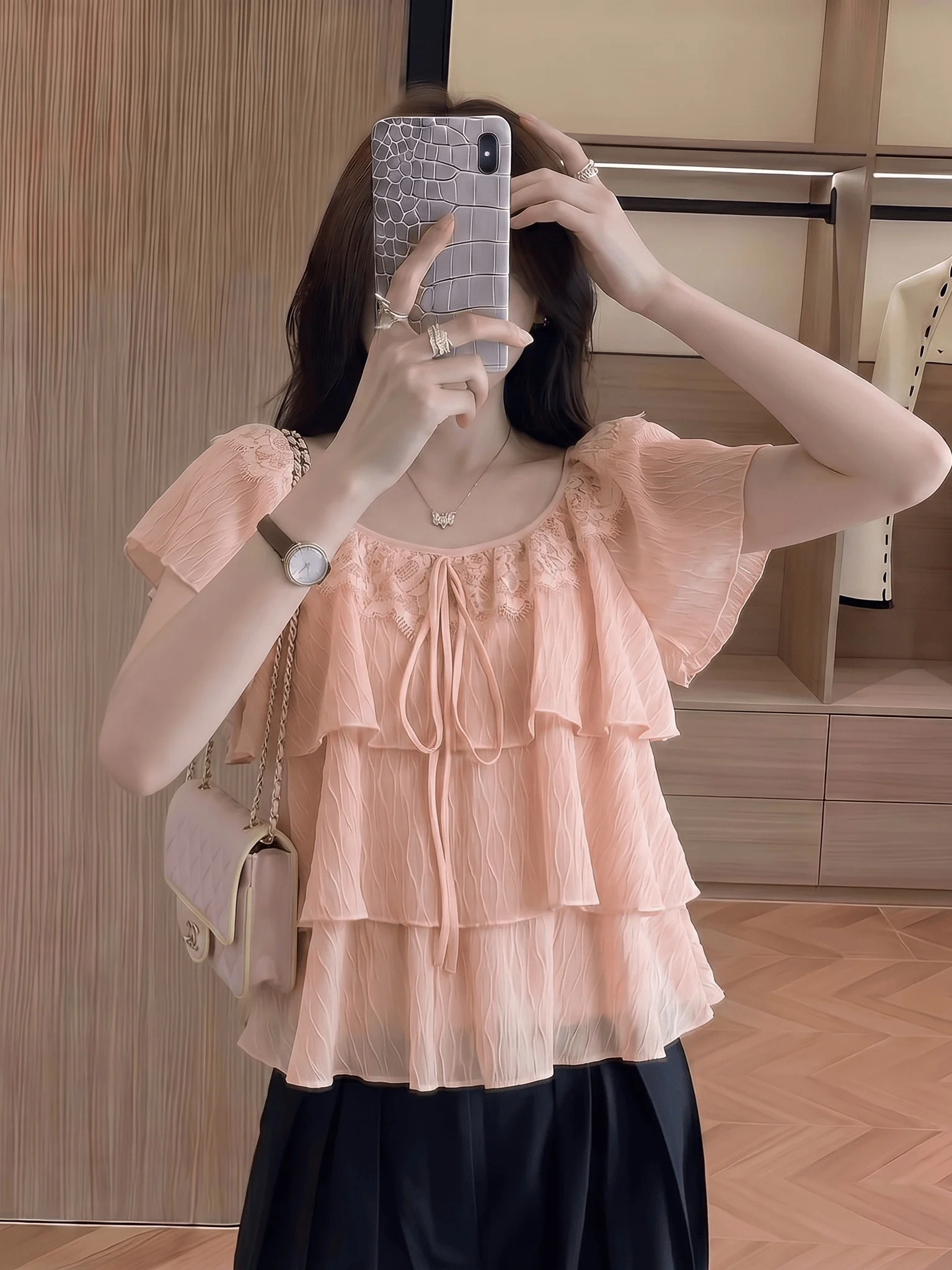 Pink Lace Trim Short Sleeve Shirt Women's Beautiful Summer New Style plus Size Fat MM Commute Wind Korean Version Loose Fit
Pink Lace Trim Short Sleeve Shirt Women's Beautiful Summer New Style plus Size Fat MM Commute Wind Korean Version Loose Fit