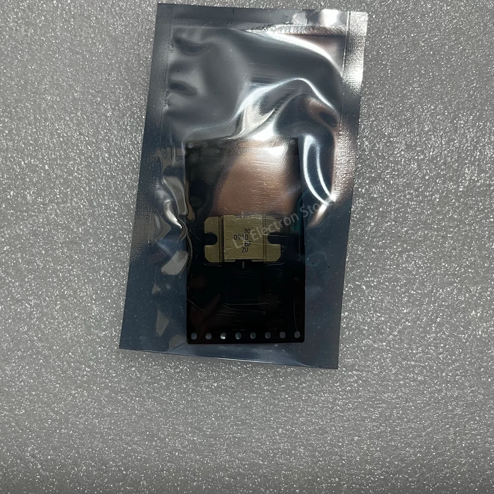 1pcs FLM0910 Series (X-Band 9.5-10.5GHz): Internally matched GaAs power FET, optimal power & gain in 50Ω communication systems
1pcs FLM0910 Series (X-Band 9.5-10.5GHz): Internally matched GaAs power FET, optimal power & gain in 50Ω communication systems