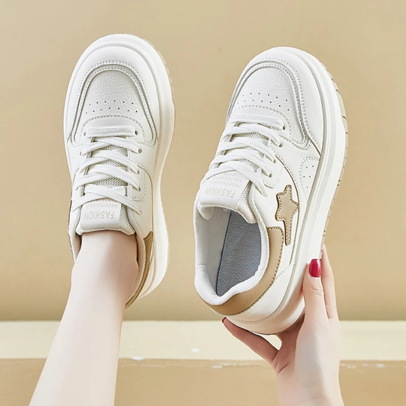Fashionable Comfortable Women's Sporty Casual Shoes Spring 2025 New Style Versatile White Sneakers Thick Bottom Heightening
Fashionable Comfortable Women's Sporty Casual Shoes Spring 2025 New Style Versatile White Sneakers Thick Bottom Heightening