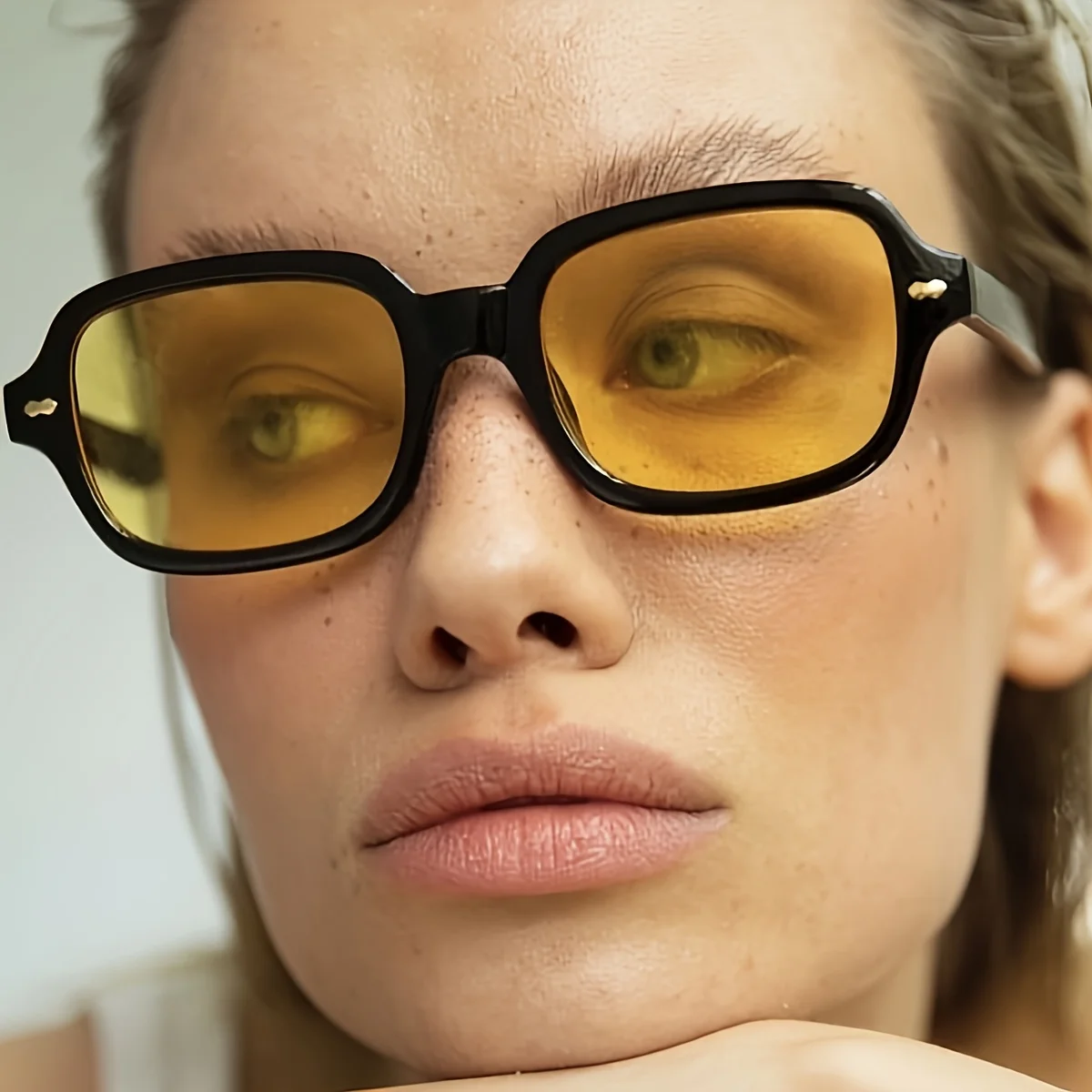 Women's Retro Square Fashion Glasses, Yellow Lenses - Rectangular Fashion Glasses for Casual and Formal Settings, Versatile Accessories for Day and Night, Durable Frames
Women's Retro Square Fashion Glasses, Yellow Lenses - Rectangular Fashion Glasses for Casual and Formal Settings, Versatile Accessories for Day and Night, Durable Frames