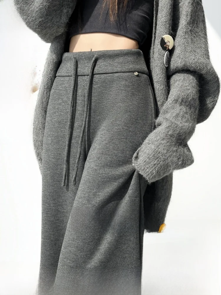 High Waist Wide Leg Pants Women's Thickened Loose Drapey Casual Straight Long Trousers Commute Style Pure Color Korean Version
High Waist Wide Leg Pants Women's Thickened Loose Drapey Casual Straight Long Trousers Commute Style Pure Color Korean Version