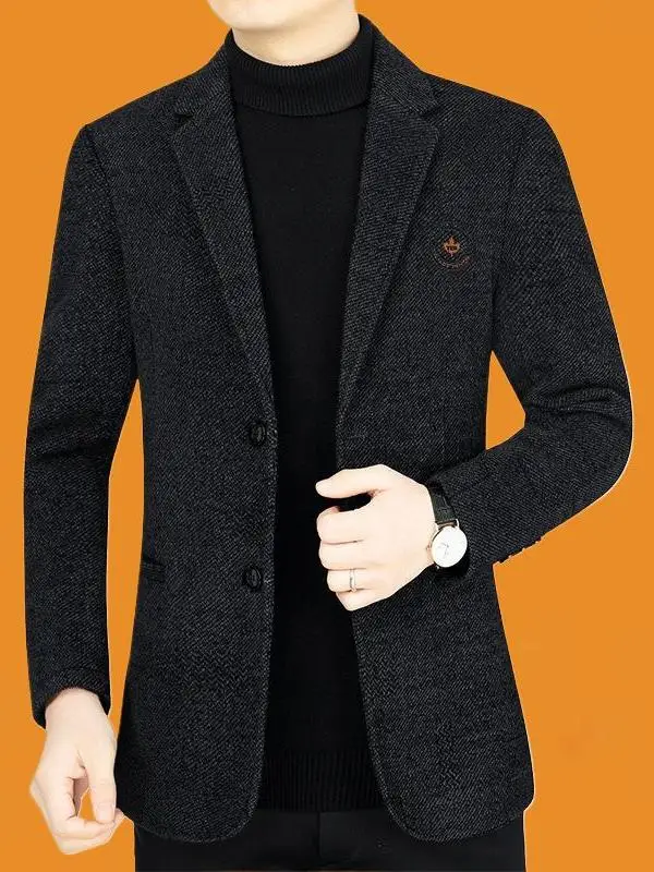 Новый мужской шерстяной костюм-пиджак для осени и зимы, повседневный, для мужчин среднего возраста, высококачественная деловая одежда в западном стиле, фланелевое пальто
Новый мужской шерстяной костюм-пиджак для осени и зимы, повседневный, для мужчин среднего возраста, высококачественная деловая одежда в западном стиле, фланелевое пальто