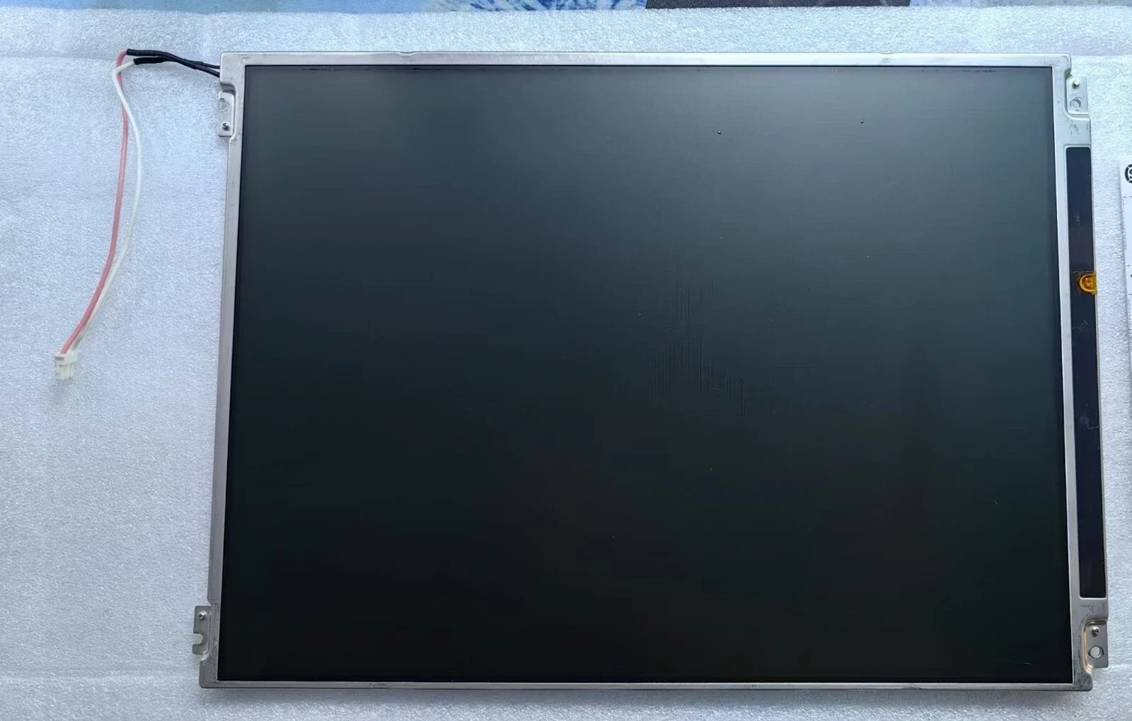 13.3-inch LQ13X32 1024*768 Industrial LCD display screen, 100% testing ,fast shipping.
13.3-inch LQ13X32 1024*768 Industrial LCD display screen, 100% testing ,fast shipping.