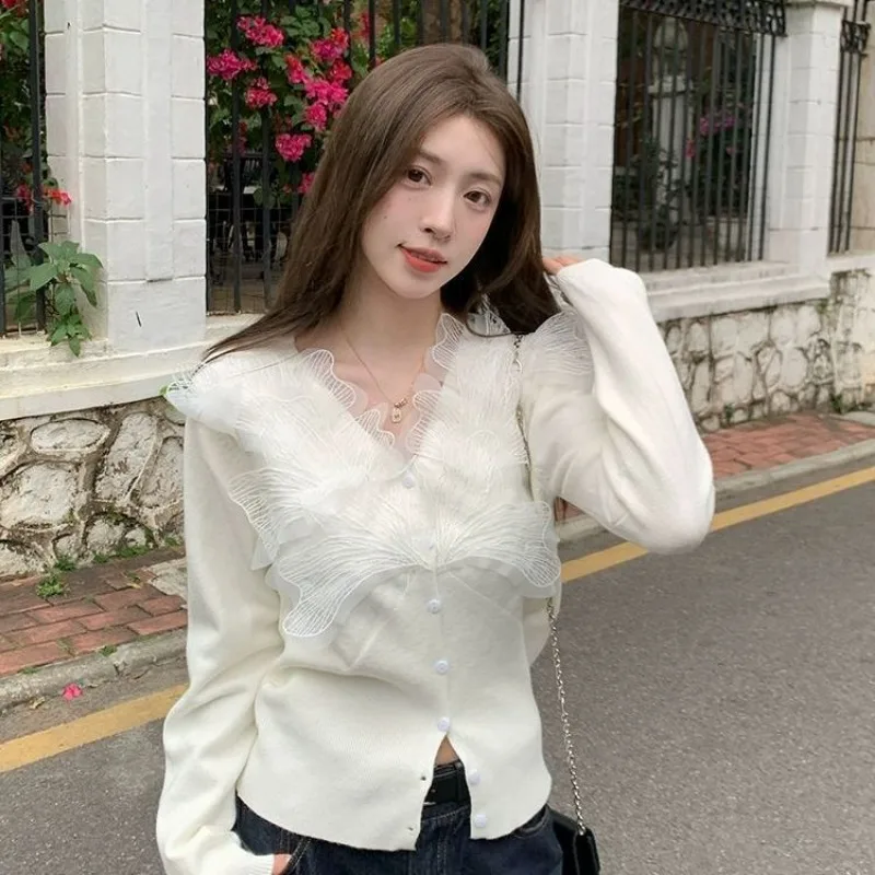 Women Clothes Spring Autumn Fashion Button Solid Color V-neck Female Simplicity All-match Jacquard Knitting Appear Thin Knitting
Women Clothes Spring Autumn Fashion Button Solid Color V-neck Female Simplicity All-match Jacquard Knitting Appear Thin Knitting