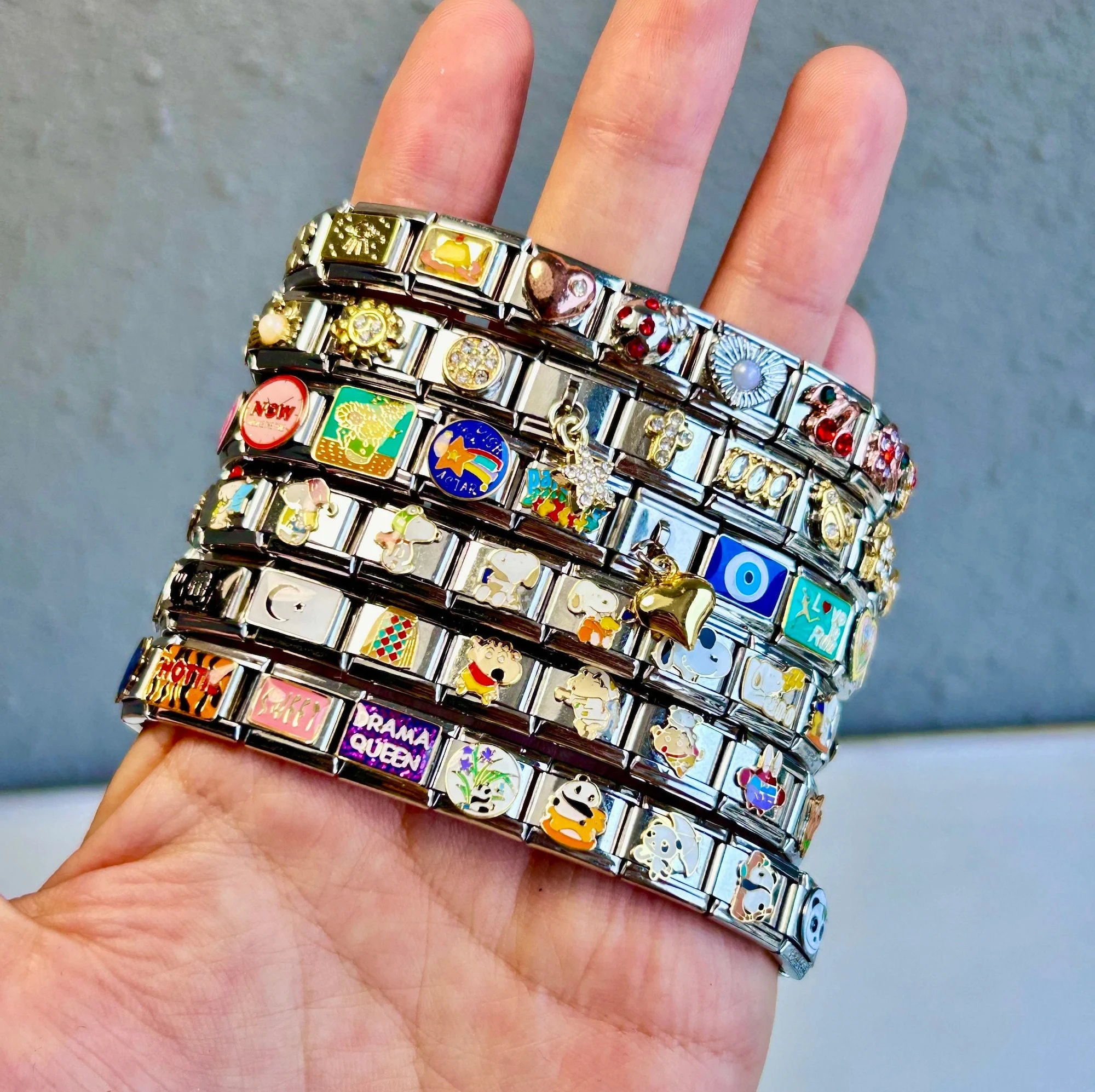 1-30pcs Eaquisite Random Plant Animal Heart Fashion Metal Silver Color Module Bracelet Woman Men Party Daily Celebratory Party
1-30pcs Eaquisite Random Plant Animal Heart Fashion Metal Silver Color Module Bracelet Woman Men Party Daily Celebratory Party