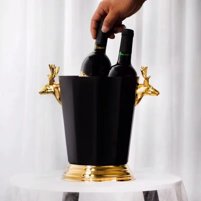 Light luxury champagne bucket creative rhombus red wine ice bucket home beer chilled bar whiskey cooling
Light luxury champagne bucket creative rhombus red wine ice bucket home beer chilled bar whiskey cooling