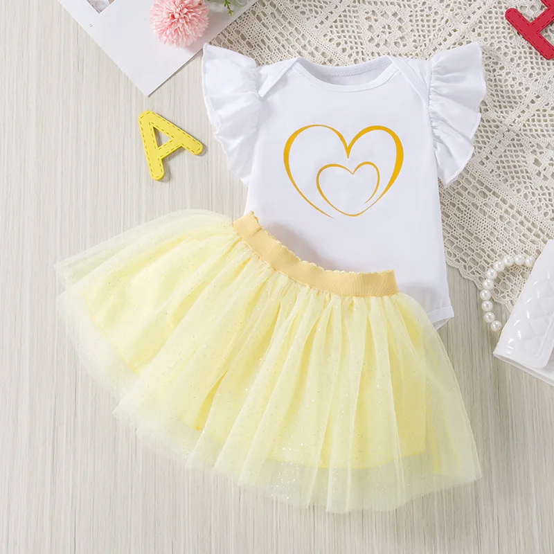 Valentine's Day Clothes Outfits Baby Girls Cartoon Print Romper+Polka Dot Printed Mesh Skirt with Hairband Girl Outfit
Valentine's Day Clothes Outfits Baby Girls Cartoon Print Romper+Polka Dot Printed Mesh Skirt with Hairband Girl Outfit