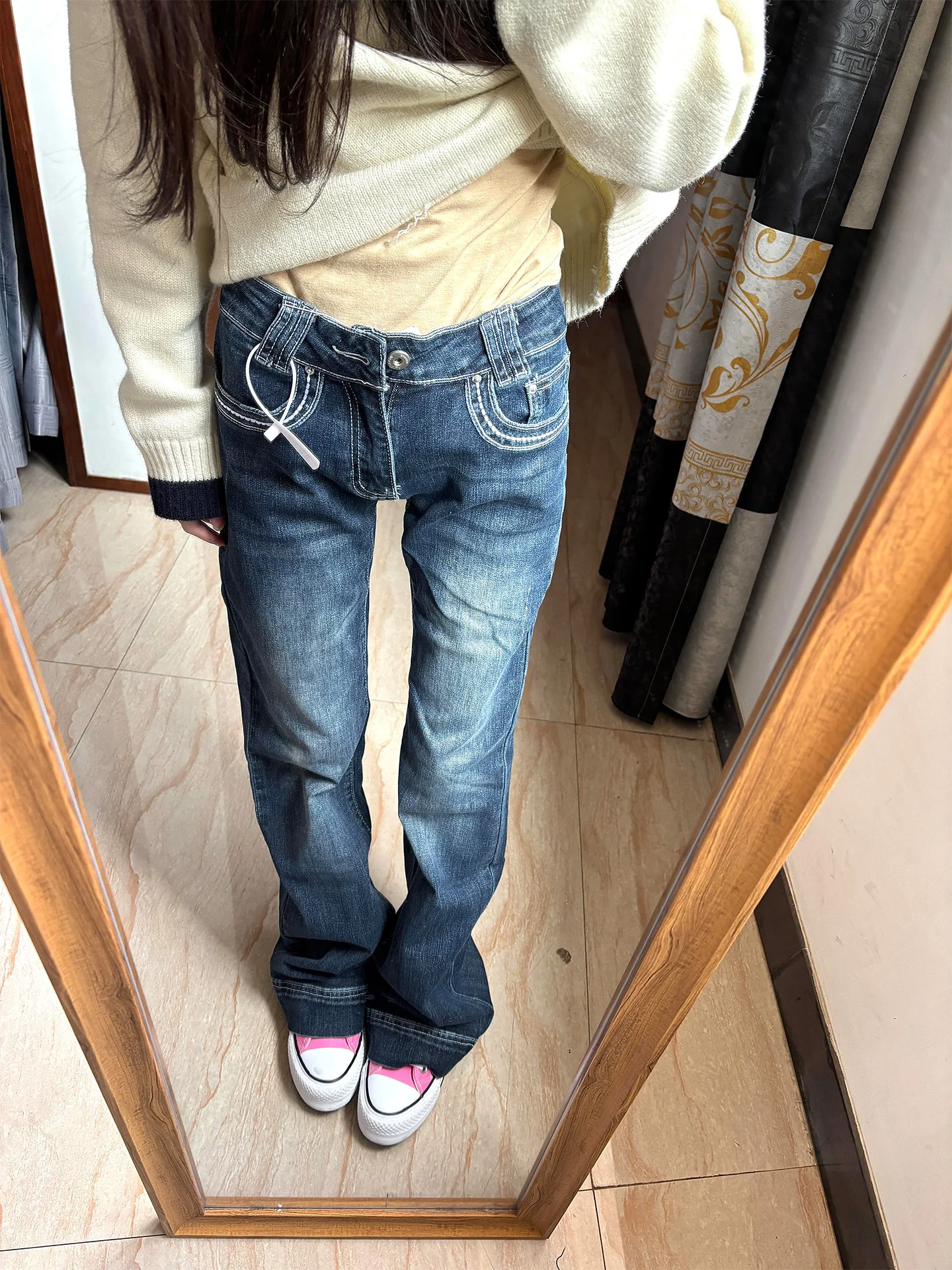 Slim Fit American Style Bell Bottom Jeans Deep Blue Women's Summer New Washed Vintage Floor Length Pants Sexy Low Waist Denim
Slim Fit American Style Bell Bottom Jeans Deep Blue Women's Summer New Washed Vintage Floor Length Pants Sexy Low Waist Denim