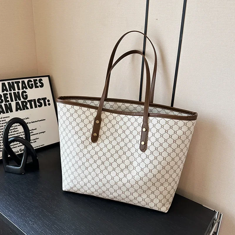 Retro Large Capacity Shoulder Bag 2024 New Tote Bag Designer Bags Luxury Hand Bags Bag for Women
Retro Large Capacity Shoulder Bag 2024 New Tote Bag Designer Bags Luxury Hand Bags Bag for Women