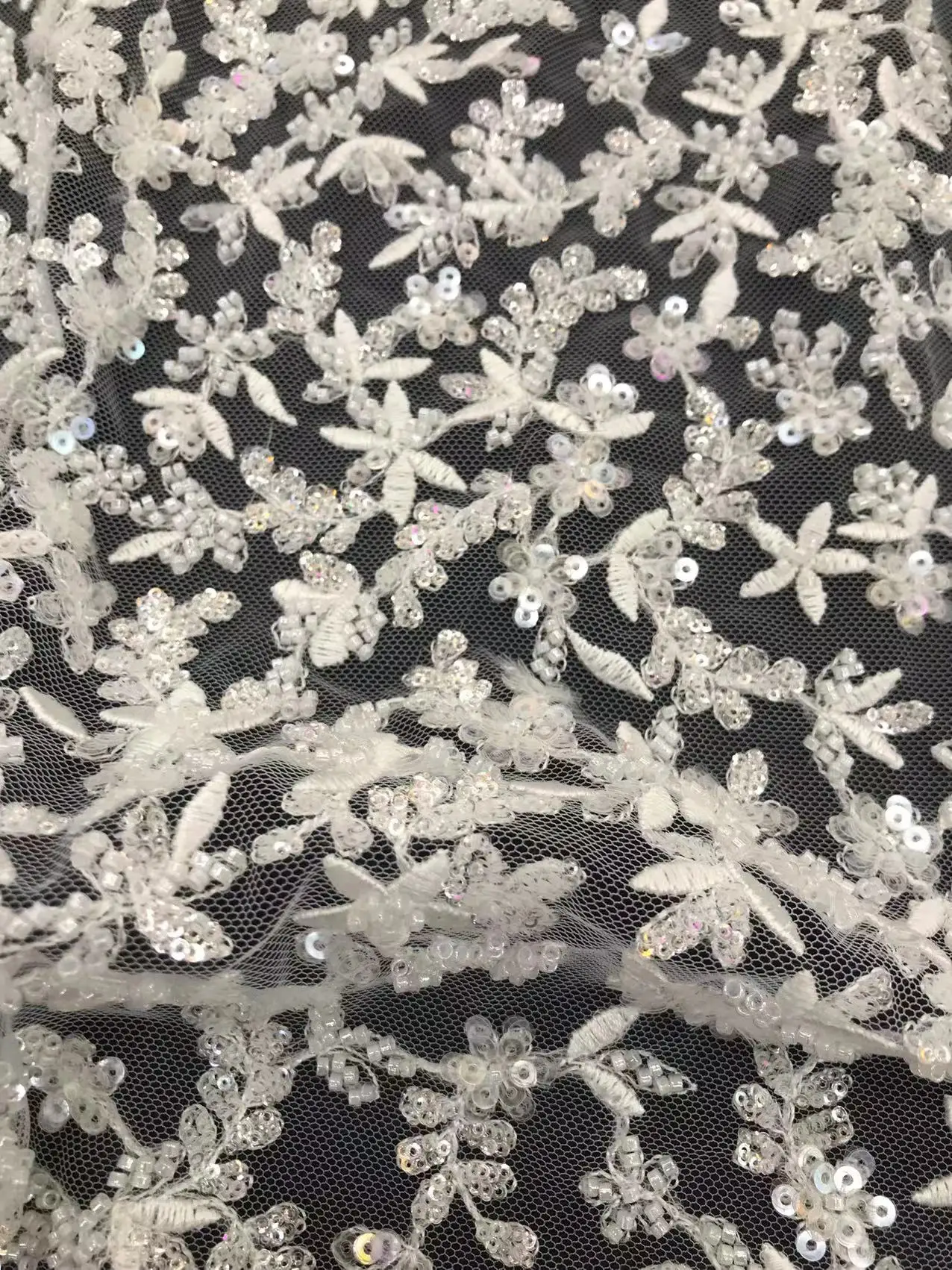 2023 new high quality white wedding dress, dense thread sequin small leaf embroidered lace, fashion wedding dress/5yards
2023 new high quality white wedding dress, dense thread sequin small leaf embroidered lace, fashion wedding dress/5yards
