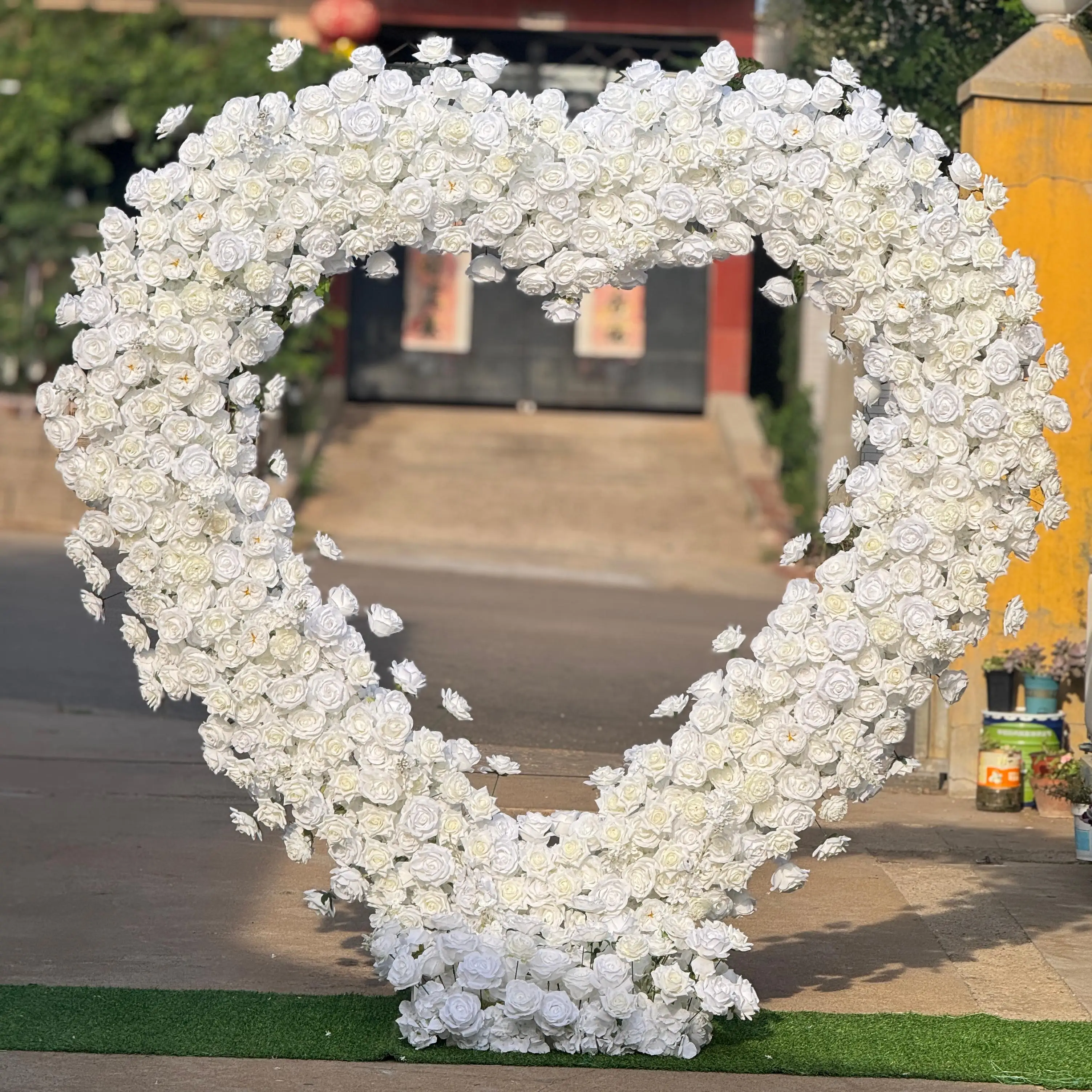 White Rose Heart Arch Floral Arrangement For Proposal, Engagement & Wedding Ceremony Decoration
White Rose Heart Arch Floral Arrangement For Proposal, Engagement & Wedding Ceremony Decoration
