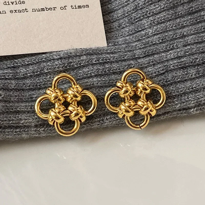 Silver Color Hollow Knot Clover Stud Earring for Women Minimalist Fashion Jewelry Trendy Plant Accessory
Silver Color Hollow Knot Clover Stud Earring for Women Minimalist Fashion Jewelry Trendy Plant Accessory