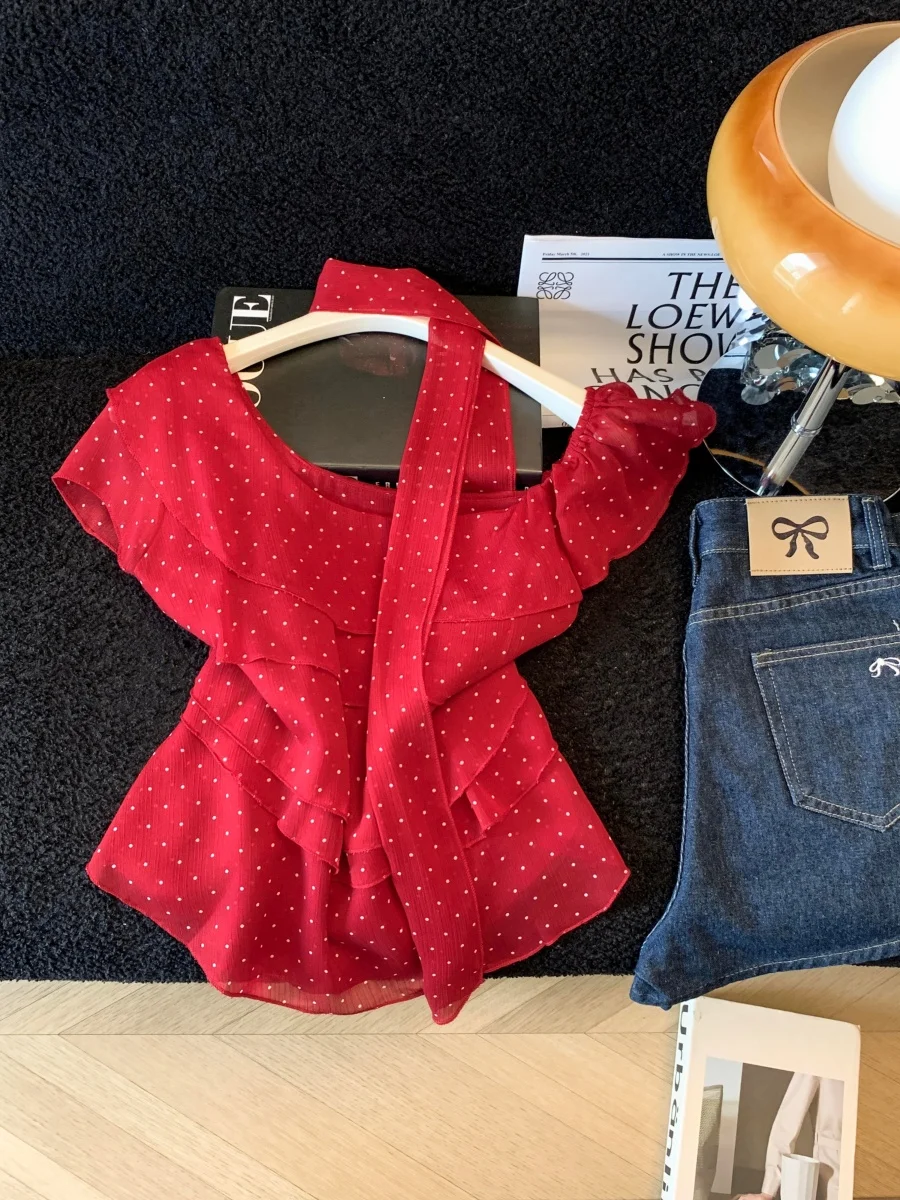Red Polka Dot Shirt Women's Summer New Style Ageless Charming Design Sensation Sash Lace Trimmed Cap Sleeve Top
Red Polka Dot Shirt Women's Summer New Style Ageless Charming Design Sensation Sash Lace Trimmed Cap Sleeve Top