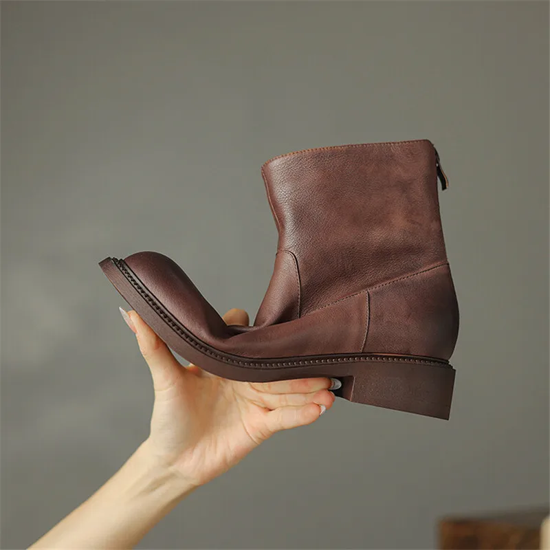 2023 New Autumn Genuine Leather Women Boots Round Toe Chunky Heel Boots for Women Winter Boots Women Botas De Mujer Short Boots
2023 New Autumn Genuine Leather Women Boots Round Toe Chunky Heel Boots for Women Winter Boots Women Botas De Mujer Short Boots