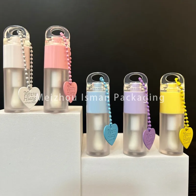 50Pcs DIY Mini Cute Frosted Lip Oil Bottle 5ml Plastic Empty White Pink Purple Big Wand Lip Gloss Tubes With Key Chain
50Pcs DIY Mini Cute Frosted Lip Oil Bottle 5ml Plastic Empty White Pink Purple Big Wand Lip Gloss Tubes With Key Chain