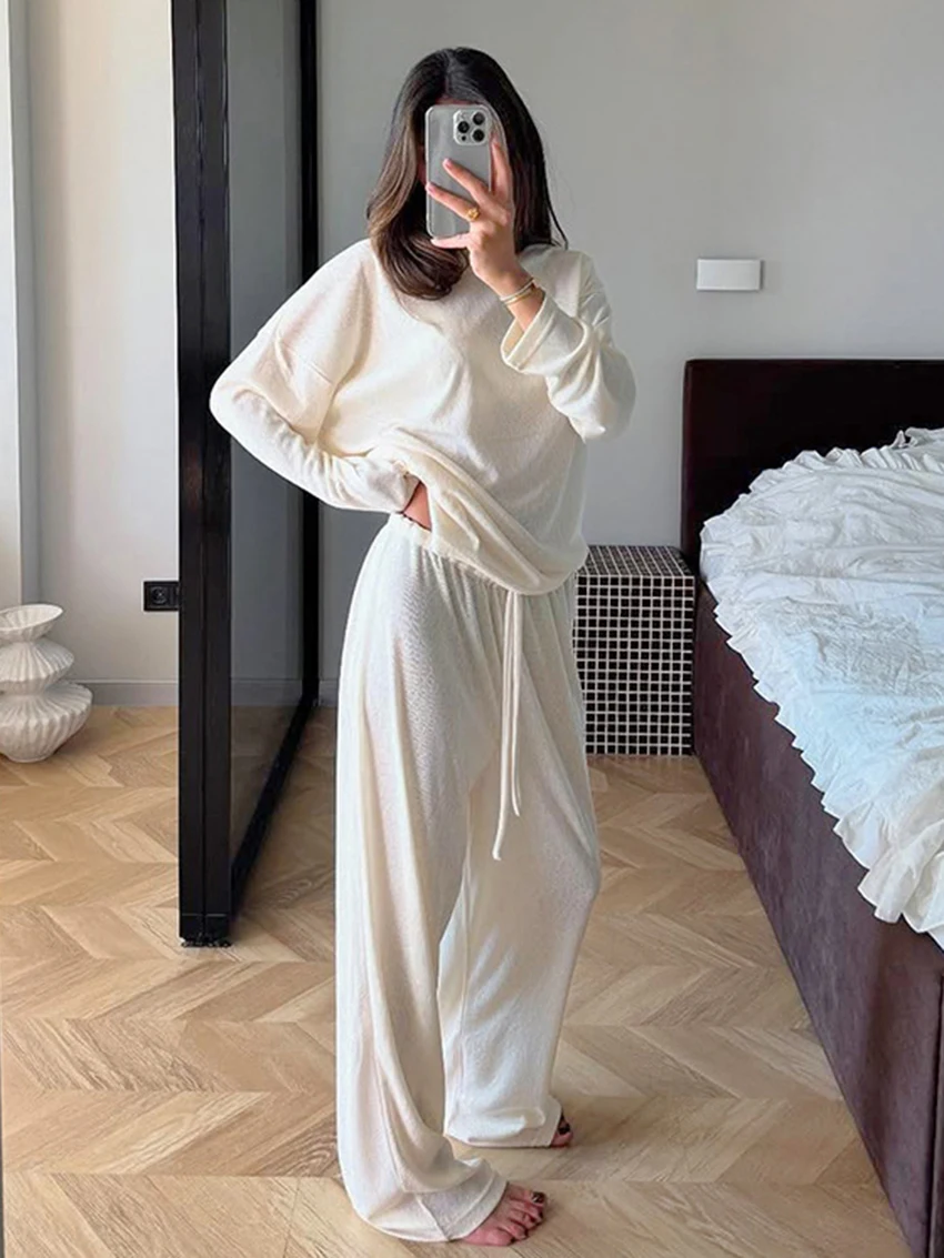 Marthaqiqi Loose Ladies Nightwear Suit O-Neck Sleepwear Long Sleeve Nightgowns Wide Leg Pants Casual Female Pajamas 2 Piece Set
Marthaqiqi Loose Ladies Nightwear Suit O-Neck Sleepwear Long Sleeve Nightgowns Wide Leg Pants Casual Female Pajamas 2 Piece Set
