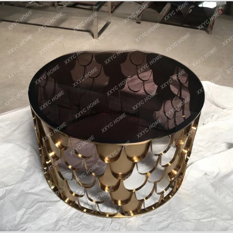 Q Light luxury tempered glass round coffee table creative personality stainless steel fish scale sofa edge furniture
Q Light luxury tempered glass round coffee table creative personality stainless steel fish scale sofa edge furniture
