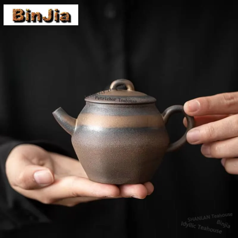 160ml Retro Coarse Pottery Teapot Ancient Gilded Iron Glazed Pot Chinese Tea Maker Filter Kettle Rock Tea Cafes Accessories Gift
160ml Retro Coarse Pottery Teapot Ancient Gilded Iron Glazed Pot Chinese Tea Maker Filter Kettle Rock Tea Cafes Accessories Gift