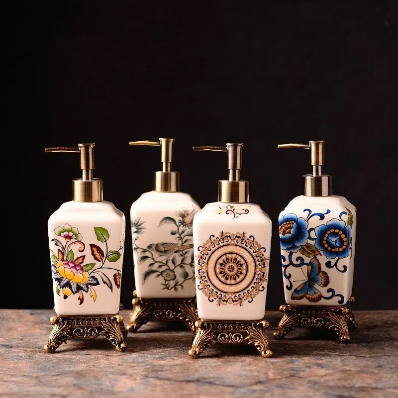 Nordic Creatieve Handdesinfecterend Fles Handgeschilderde Keramische Lotion Fles Zeepdispenser Clubhuis Badkamer Benodigdheden
Nordic Creatieve Handdesinfecterend Fles Handgeschilderde Keramische Lotion Fles Zeepdispenser Clubhuis Badkamer Benodigdheden