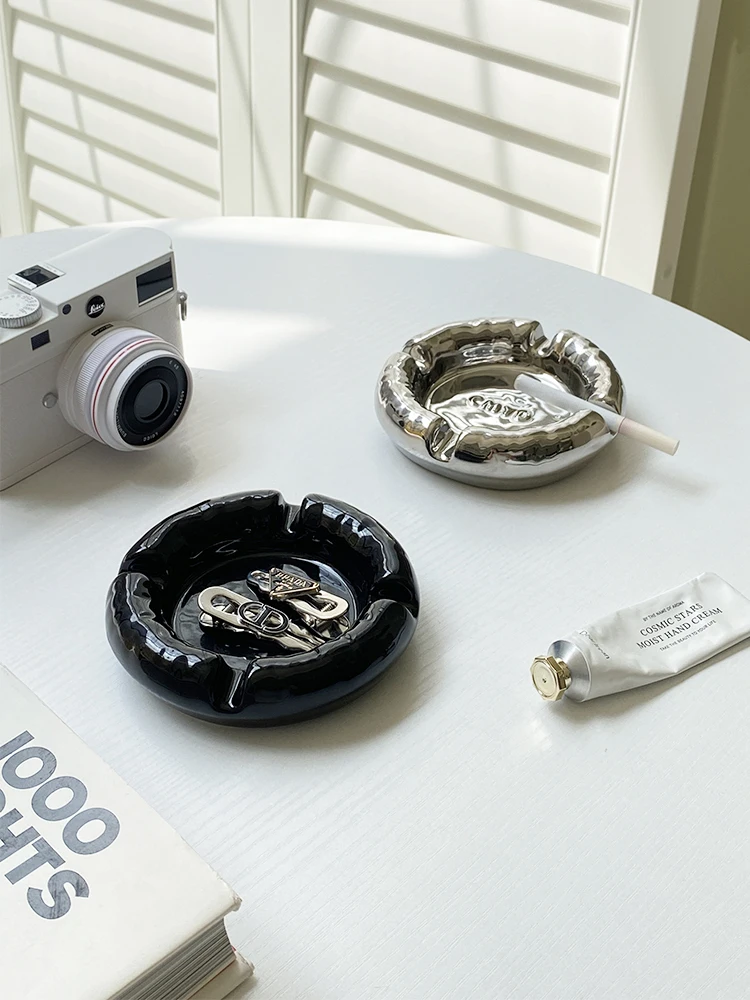 CMYD high-end sense personality café ornament original home living room ceramic ashtray creative niche jewelry plate
CMYD high-end sense personality café ornament original home living room ceramic ashtray creative niche jewelry plate
