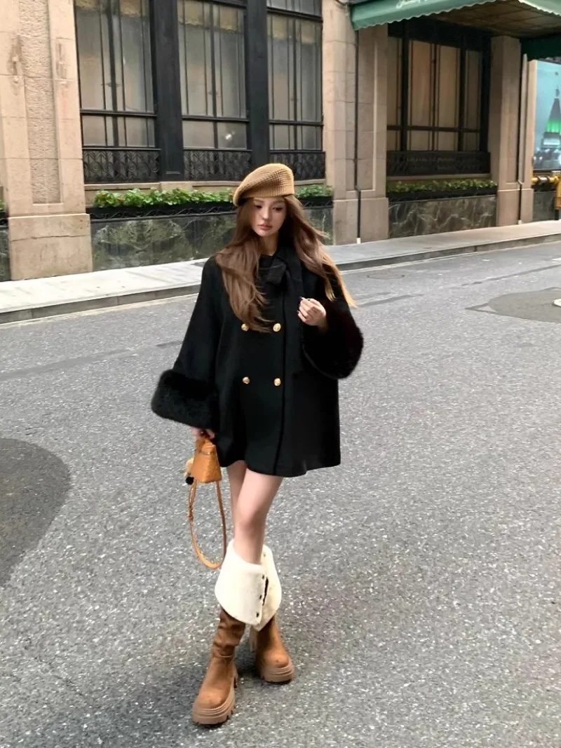 GkycoQ Double Breasted Woolen Coat 2024 Women's Autumn and Winter New Item Bow Loose Medium Long Coat Female Clothing
GkycoQ Double Breasted Woolen Coat 2024 Women's Autumn and Winter New Item Bow Loose Medium Long Coat Female Clothing