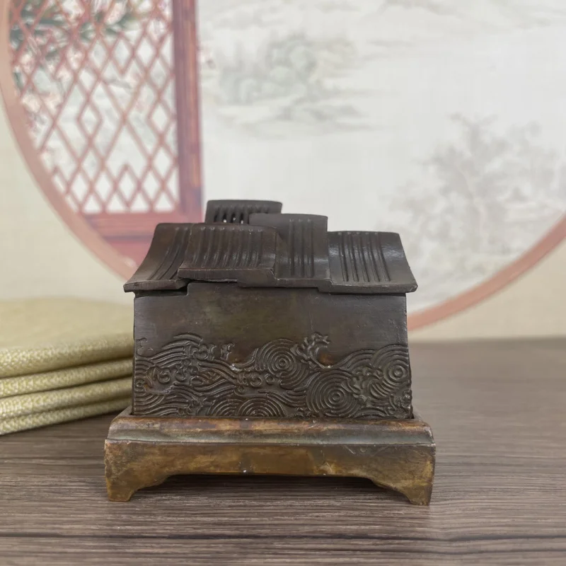 Antique Copper Model House Square Incense Burner Ornament Chinese Style Home Study Room Incense Burner Decorative Ornament
Antique Copper Model House Square Incense Burner Ornament Chinese Style Home Study Room Incense Burner Decorative Ornament