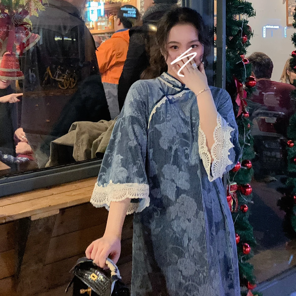 Lu Jin Velvet Qipao Dr Young Girl's Sle ort Length Long Sve Color Daily Wear Low Slit Trimming for Teens
Lu Jin Velvet Qipao Dr Young Girl's Sle ort Length Long Sve Color Daily Wear Low Slit Trimming for Teens