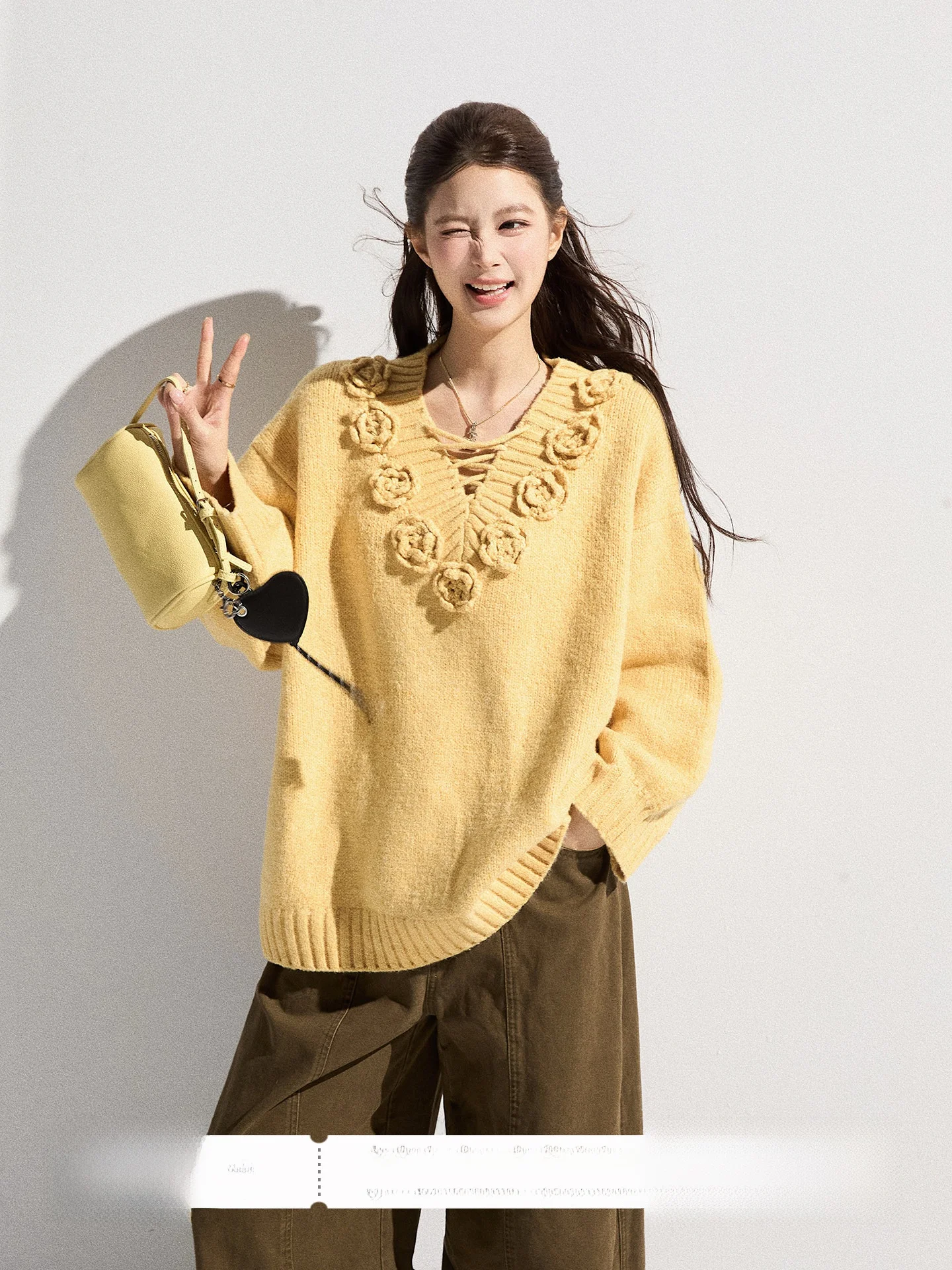 Loose Knitted Casual Style Women's Sweater 3D Flower Design Autumn New Style Versatile Comfortable Lazy Fashion Top
Loose Knitted Casual Style Women's Sweater 3D Flower Design Autumn New Style Versatile Comfortable Lazy Fashion Top