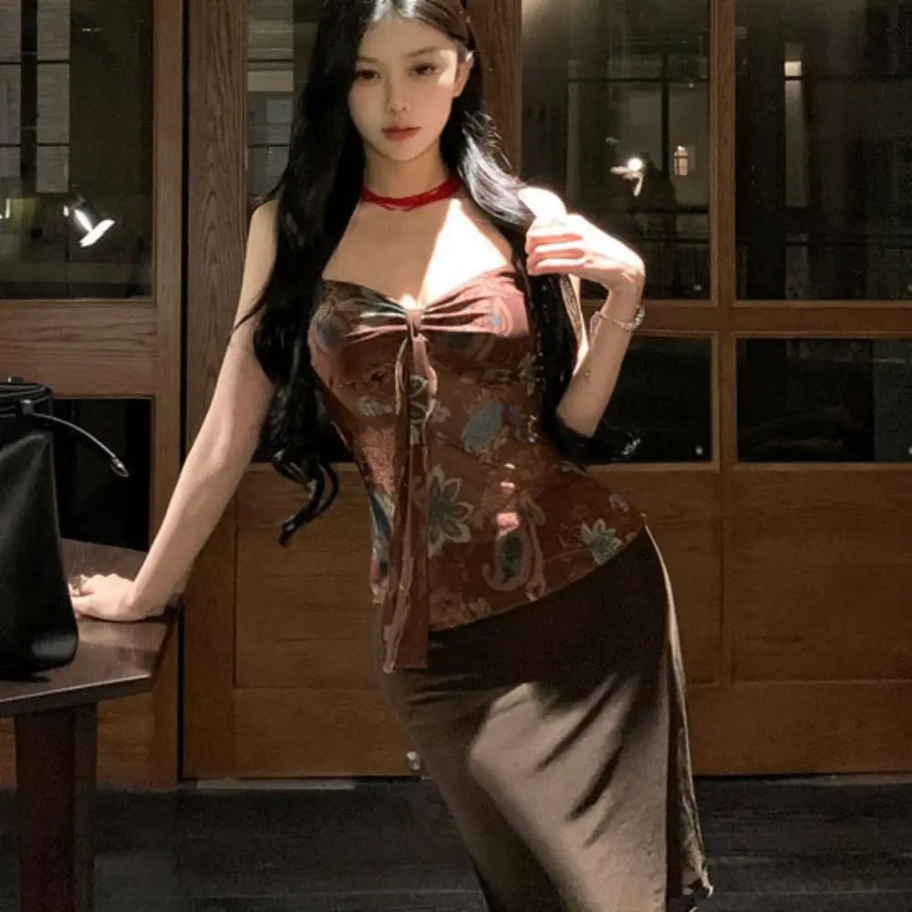 Pleated Transparent Flower Camisole Lace Up Sleeveless V-neck Printing Corset Spicy Girl Sweet Suspender Vest Spring Summer
Pleated Transparent Flower Camisole Lace Up Sleeveless V-neck Printing Corset Spicy Girl Sweet Suspender Vest Spring Summer