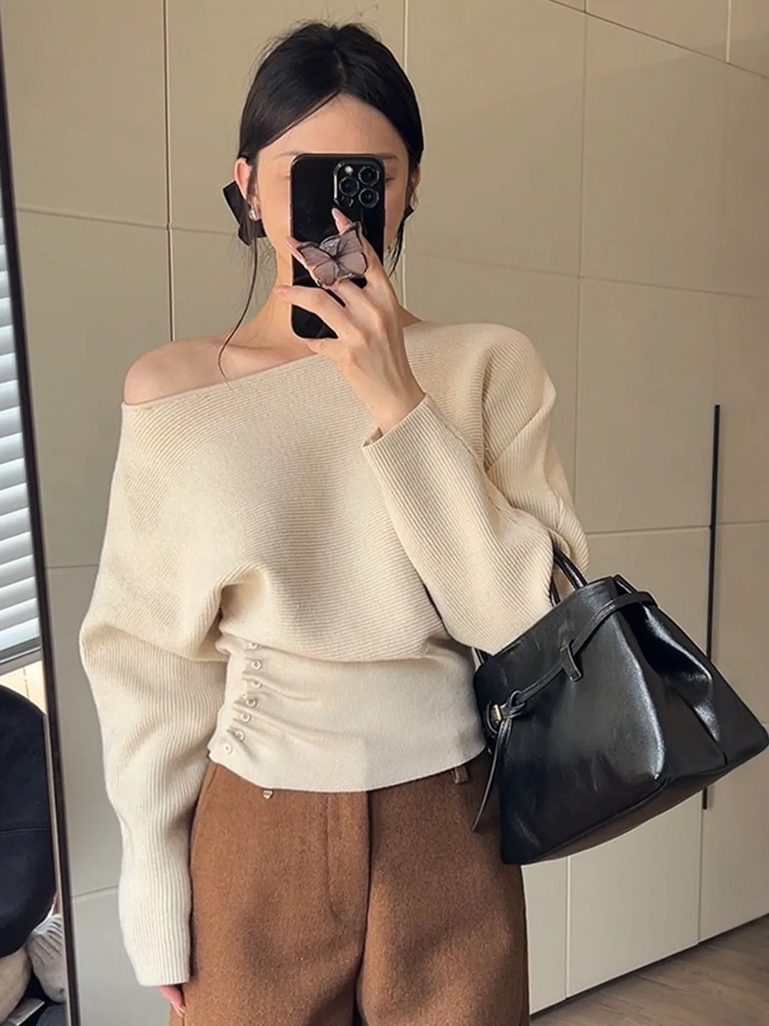 Ladies' Soft Lazy Sle One-oulder Knitted Sweater Slimming Waist Design Autumn Winter High-End Feeling Plumpn Display Top
Ladies' Soft Lazy Sle One-oulder Knitted Sweater Slimming Waist Design Autumn Winter High-End Feeling Plumpn Display Top