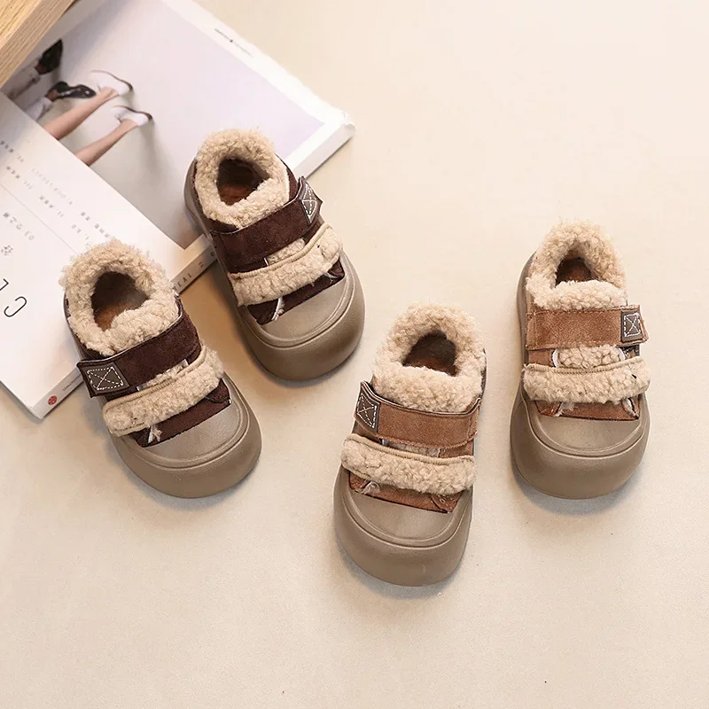 Winter Children's Shoes Thick Bottom Warm Patchwork Girls Fashion Plush Shoes Causal Non-slip Kids Cotton Shoes Boys Versatile
Winter Children's Shoes Thick Bottom Warm Patchwork Girls Fashion Plush Shoes Causal Non-slip Kids Cotton Shoes Boys Versatile