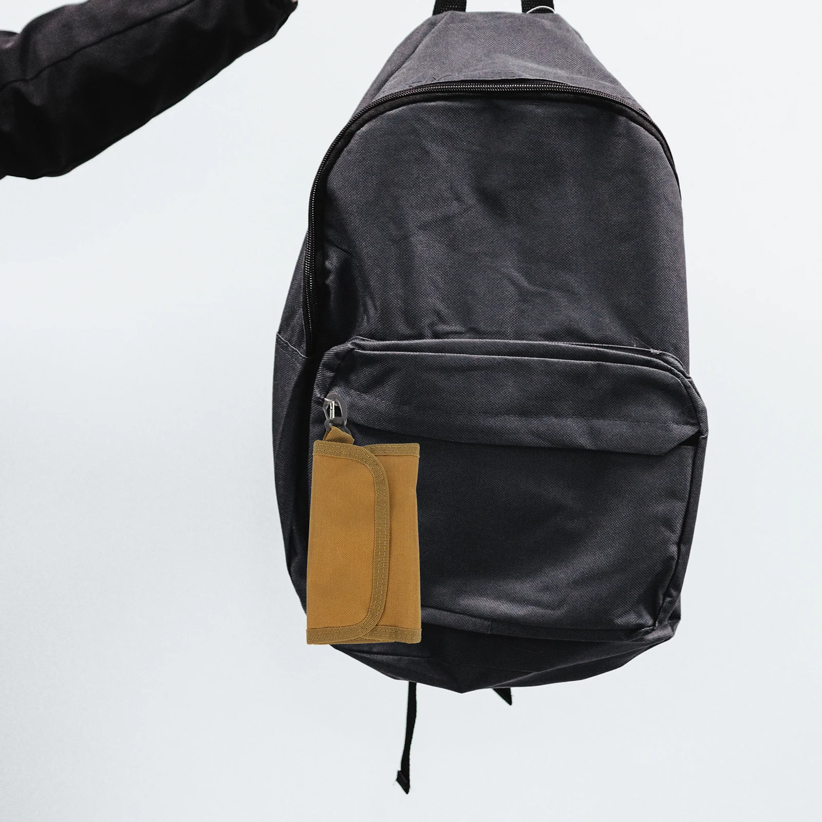 Outdoor Bag Premium Nylon Key Storage Pouch For Door Keys Cash Cards Portable Travel Essential Durable Key Holder Hunting Gear
Outdoor Bag Premium Nylon Key Storage Pouch For Door Keys Cash Cards Portable Travel Essential Durable Key Holder Hunting Gear