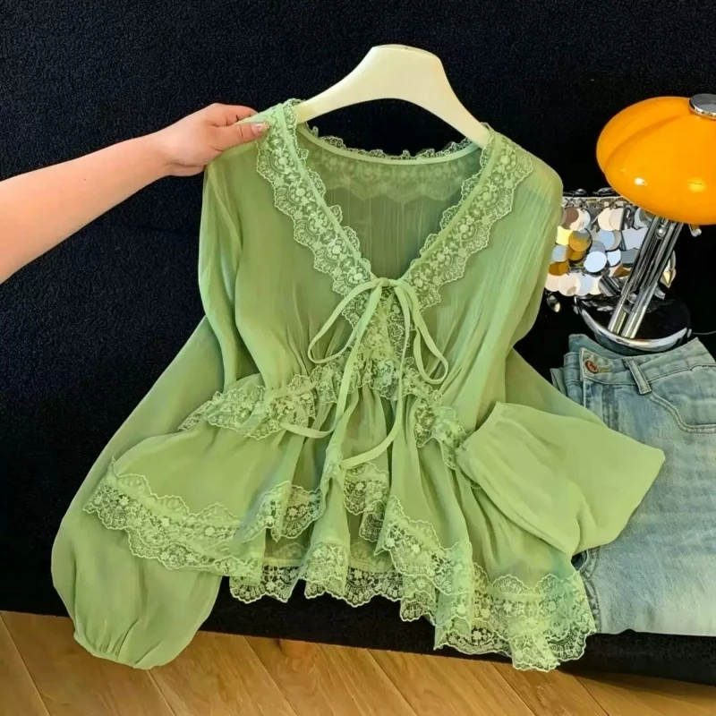 Spring Summer Women V Neck Lace Patchwork High Waisted Irregular White Green Purple Black Chiffon Top Shirt , Woman Fashion Tops
Spring Summer Women V Neck Lace Patchwork High Waisted Irregular White Green Purple Black Chiffon Top Shirt , Woman Fashion Tops