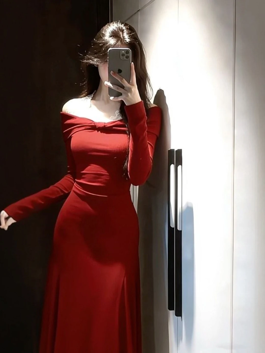 Retro Gentle Style Red One-Shoulder Long Slim Dress New Year's Robe Spring Fashion Women's Clothing Cotton Knitted Dress
Retro Gentle Style Red One-Shoulder Long Slim Dress New Year's Robe Spring Fashion Women's Clothing Cotton Knitted Dress
