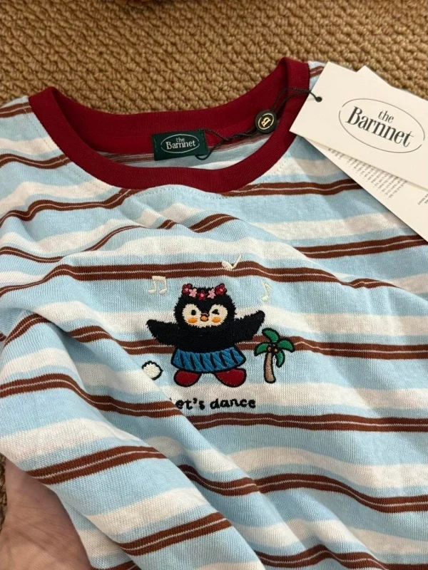 Retro Japanese Style Penguin Embroidery Short Sleeve T-Shirt Unisex Casual Striped Top Sweet Summer Cotton Blend Tee
Retro Japanese Style Penguin Embroidery Short Sleeve T-Shirt Unisex Casual Striped Top Sweet Summer Cotton Blend Tee