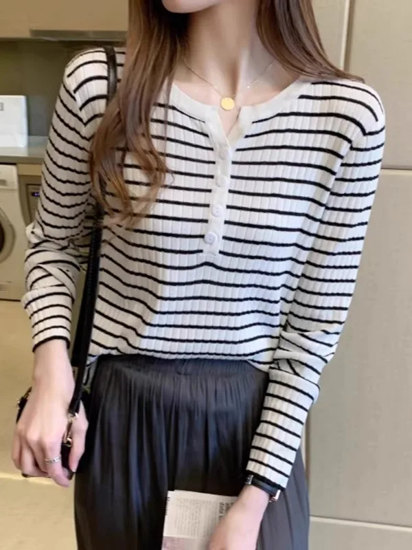 Весна 2026 Женская облегающая трикотажная футболка в полоску с длинным рукавом, базовый слой, яркий цвет, 100% волокно, осень-зима
Весна 2026 Женская облегающая трикотажная футболка в полоску с длинным рукавом, базовый слой, яркий цвет, 100% волокно, осень-зима