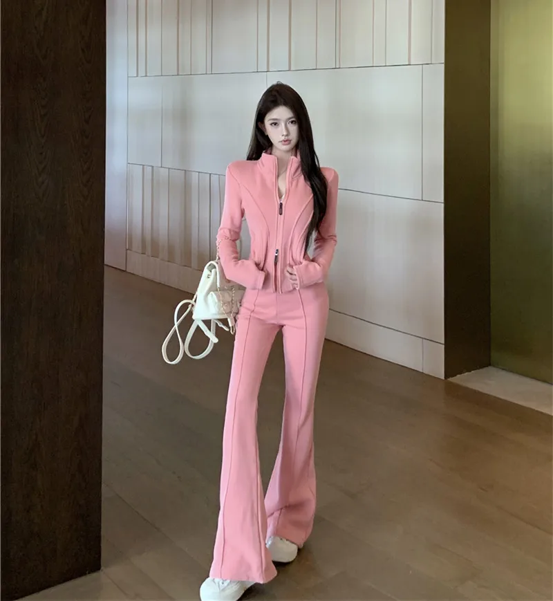 Spring/Autumn Solid Color Casual Plush Long Sleeved Slimming Jacket Flare Pants Set Pink Sports Two Piece Set Women Outfits
Spring/Autumn Solid Color Casual Plush Long Sleeved Slimming Jacket Flare Pants Set Pink Sports Two Piece Set Women Outfits