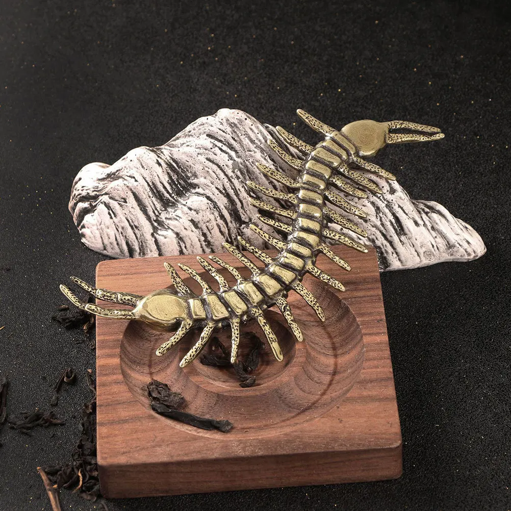 Exquisite Miniature Brass Centipede Statue for Desk Ornament Feng Shui Charm Ancient Chinese Craft Room Decor
Exquisite Miniature Brass Centipede Statue for Desk Ornament Feng Shui Charm Ancient Chinese Craft Room Decor
