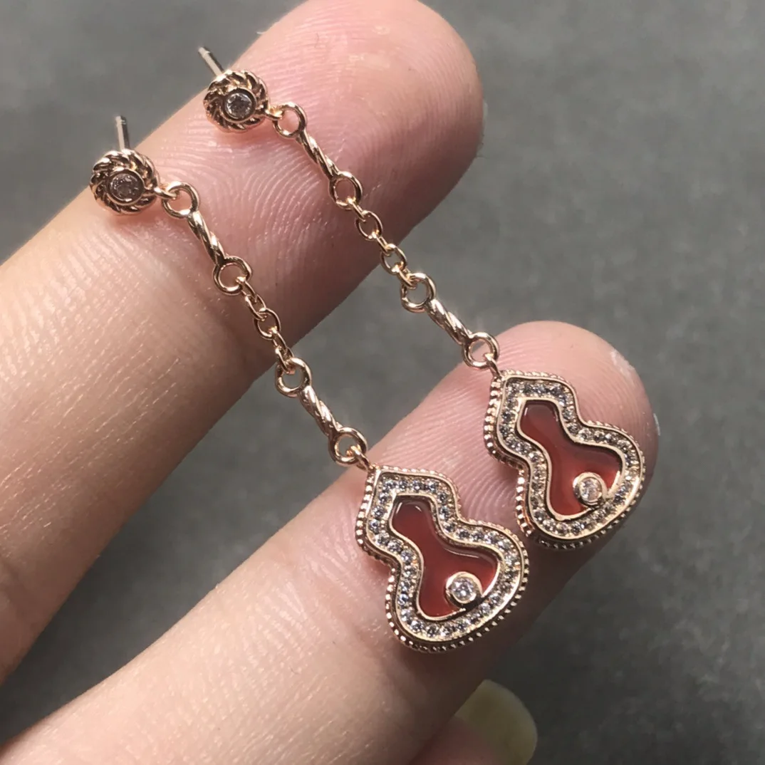 Серьги в форме тыквы из розового золота, нежные женские аксессуары для ушей, модные новые серьги 2025 года
Серьги в форме тыквы из розового золота, нежные женские аксессуары для ушей, модные новые серьги 2025 года