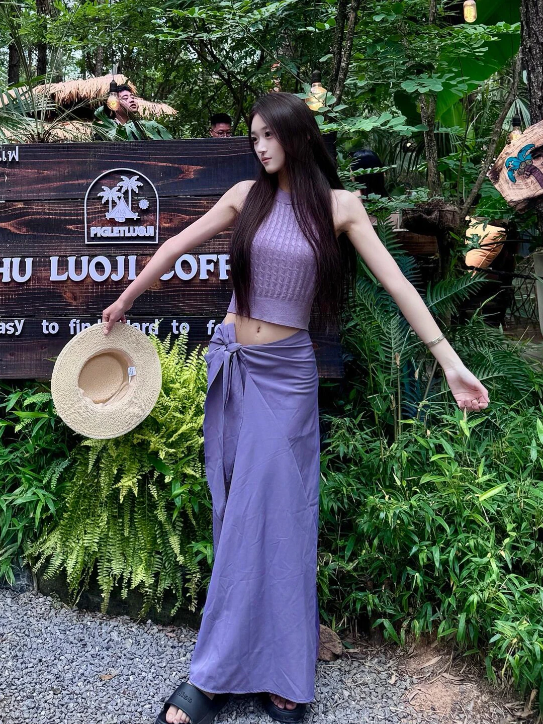 Dopamine Purple Halter Neck Strap Top And High Waist Skirt Two Piece Set Women's Summer New Vacation Style Outfit
Dopamine Purple Halter Neck Strap Top And High Waist Skirt Two Piece Set Women's Summer New Vacation Style Outfit