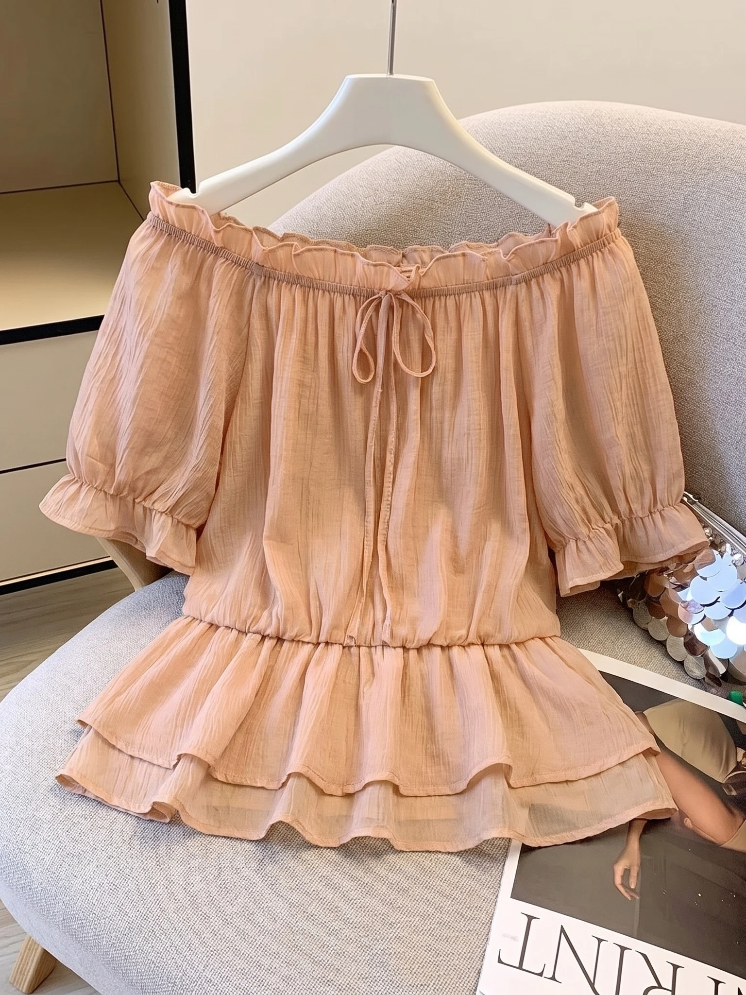 Stunning Shoulder Bared Short Sleeve Women's Shirt Summer New Style plus Size Beautiful Small Top Chiffon Korean Loose Fit
Stunning Shoulder Bared Short Sleeve Women's Shirt Summer New Style plus Size Beautiful Small Top Chiffon Korean Loose Fit
