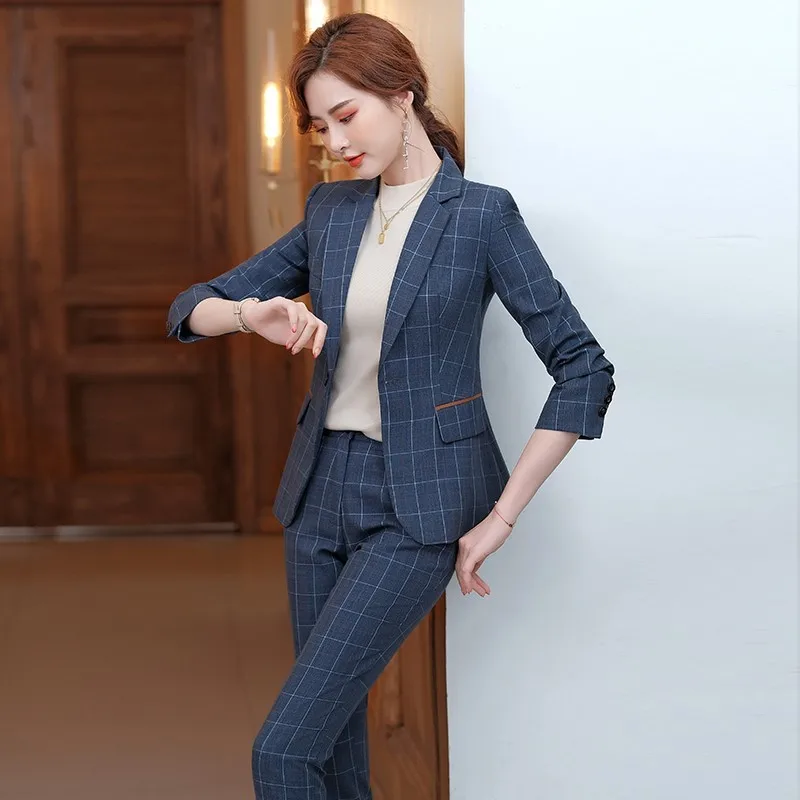 Клетчатый пиджак для женщин, корейская версия, облегающий профессиональный наряд, стиль богини, высококачественный темпераментный костюм для поездок на работу 
Клетчатый пиджак для женщин, корейская версия, облегающий профессиональный наряд, стиль богини, высококачественный темпераментный костюм для поездок на работу