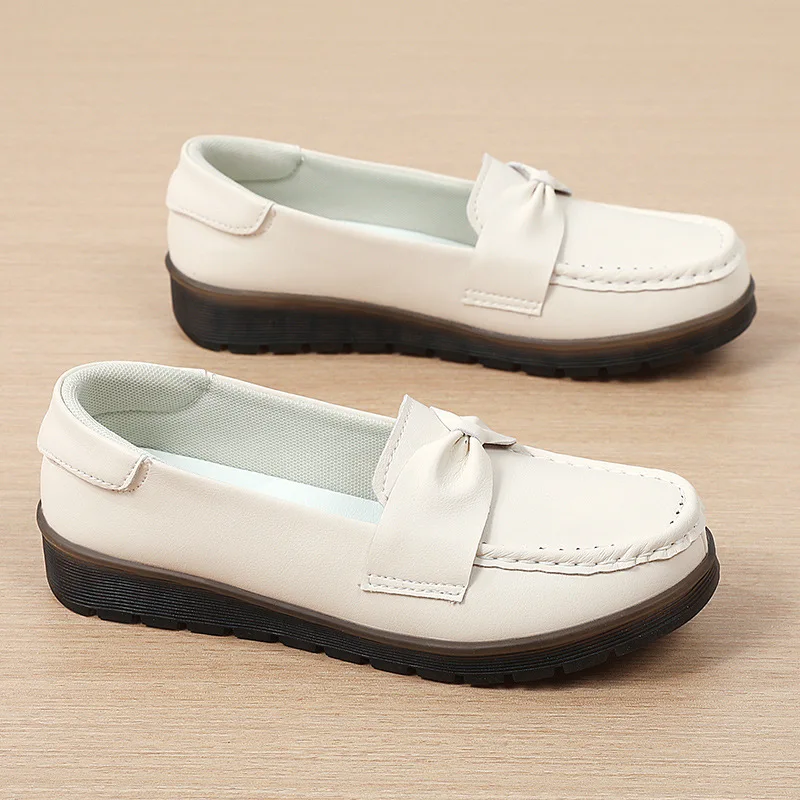 Loafers for women, slip-on soft sole, soft leather, flat, casual, comfortable, mid-aged and elderly, spring, plus size
Loafers for women, slip-on soft sole, soft leather, flat, casual, comfortable, mid-aged and elderly, spring, plus size