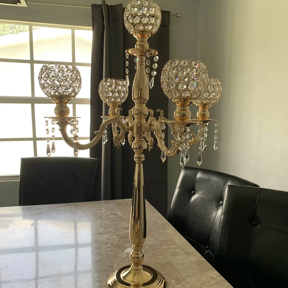 5pcs/10pcs)H90cm) Acrylic Candelabra Candlestick with gold Candle stand 5 Arms Wedding Centerpiece wedding Decorations
5pcs/10pcs)H90cm) Acrylic Candelabra Candlestick with gold Candle stand 5 Arms Wedding Centerpiece wedding Decorations