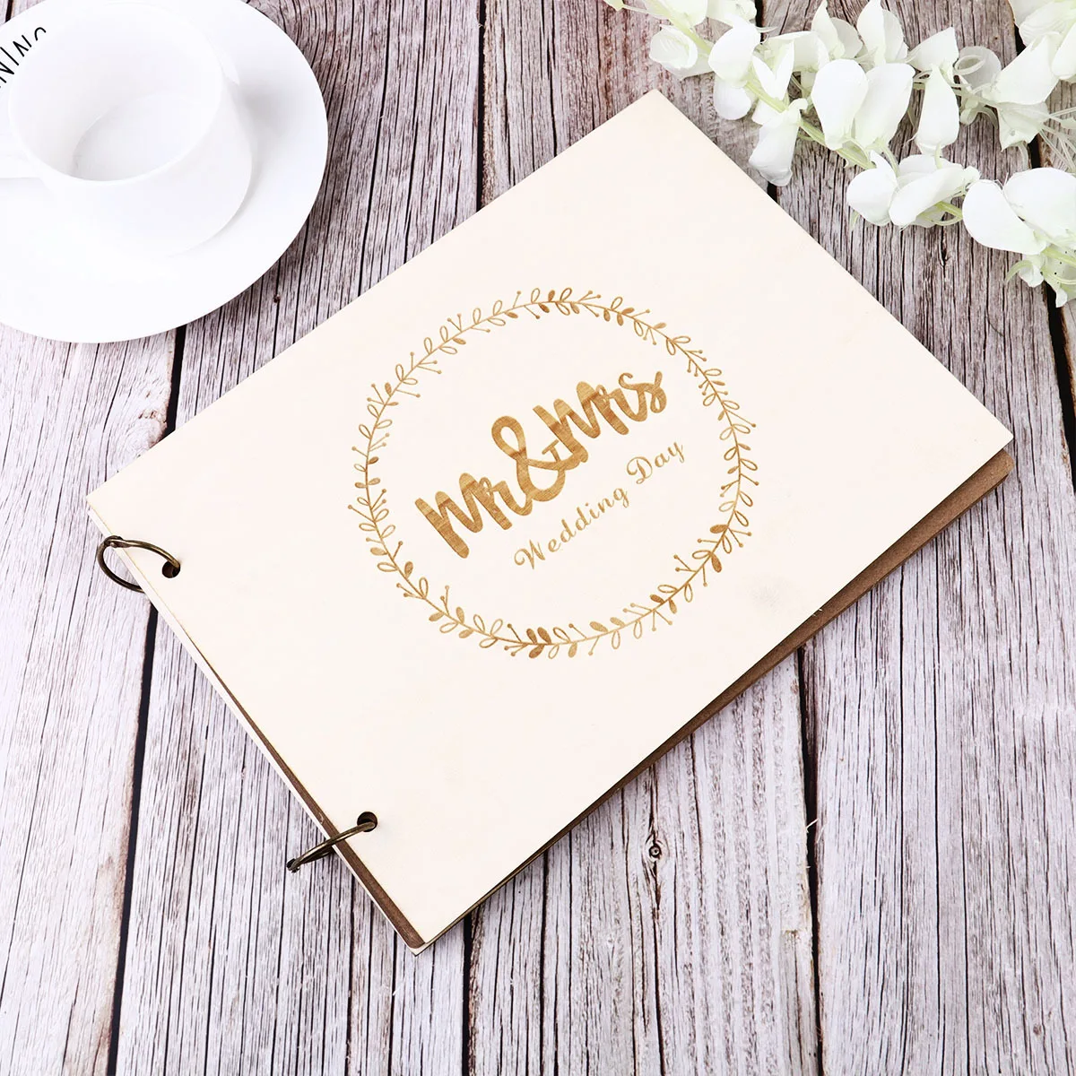 20 Pages Wooden Carved Cover Guest Book Elegant Vintage Wedding Ceremony Sign-in Photo Album Creative Message Book
20 Pages Wooden Carved Cover Guest Book Elegant Vintage Wedding Ceremony Sign-in Photo Album Creative Message Book