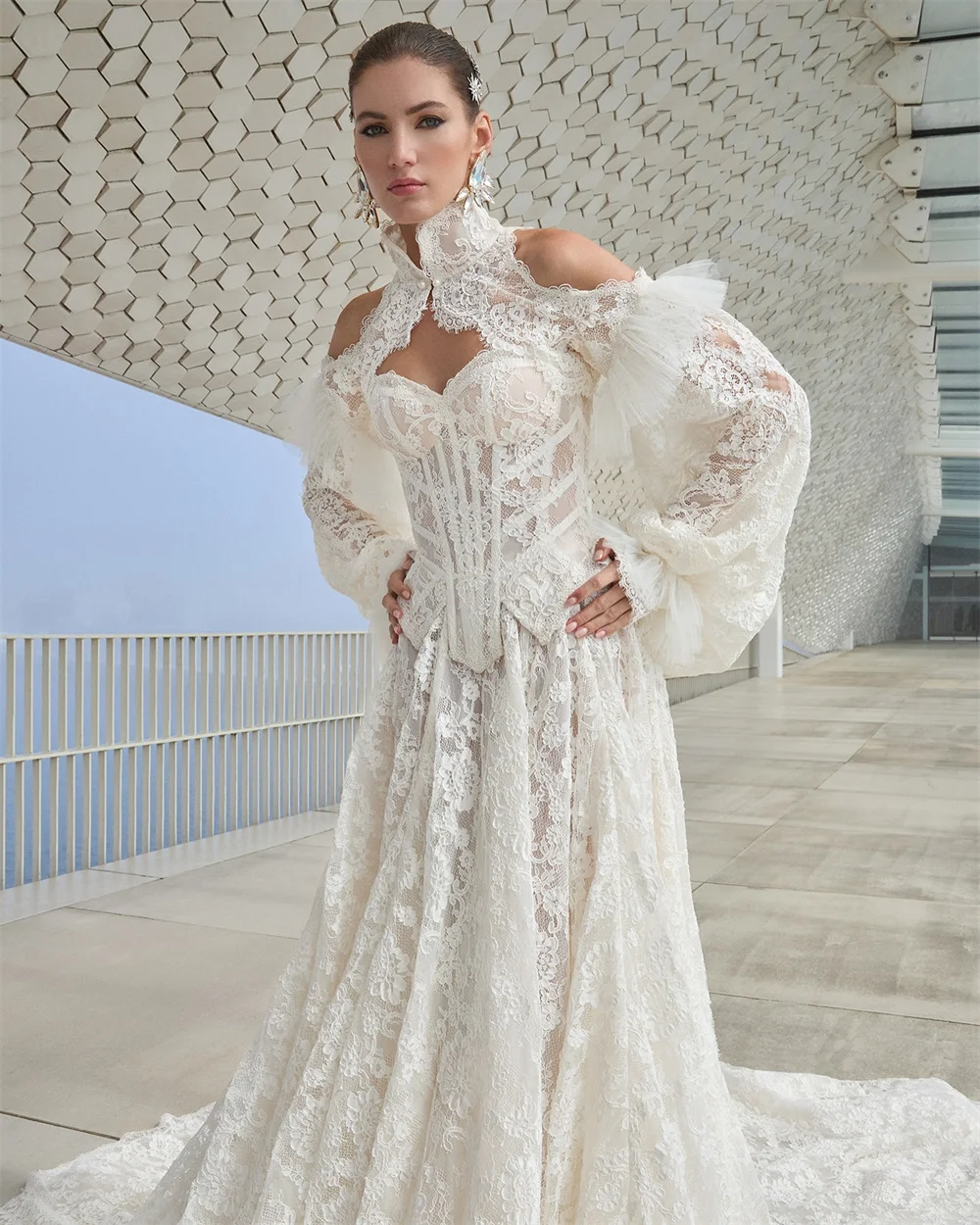Customized Elegant Lace Embroidery Two-piece A-line Wedding Dresses for 2026 Detachable Puff Sleeves Bride Gown Luxurious Formal
Customized Elegant Lace Embroidery Two-piece A-line Wedding Dresses for 2026 Detachable Puff Sleeves Bride Gown Luxurious Formal