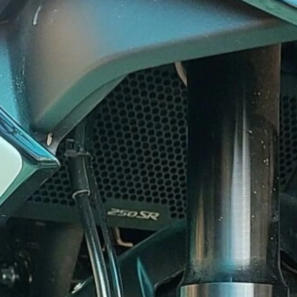 Аксессуары для мотоциклов для CFMOTO CF MOTO 300SR 300SS SS300 SR300 2020 2021 2022 2023 2024, решетка радиатора, защитная крышка 
Аксессуары для мотоциклов для CFMOTO CF MOTO 300SR 300SS SS300 SR300 2020 2021 2022 2023 2024, решетка радиатора, защитная крышка