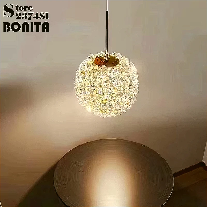 Французский романтический светильник, роскошный хрустальный цветочный шар K9, подвесной светильник для прохода, спальни, ресторана, бриллиантовая сверкающая светодиодная люстра
Французский романтический светильник, роскошный хрустальный цветочный шар K9, подвесной светильник для прохода, спальни, ресторана, бриллиантовая сверкающая светодиодная люстра