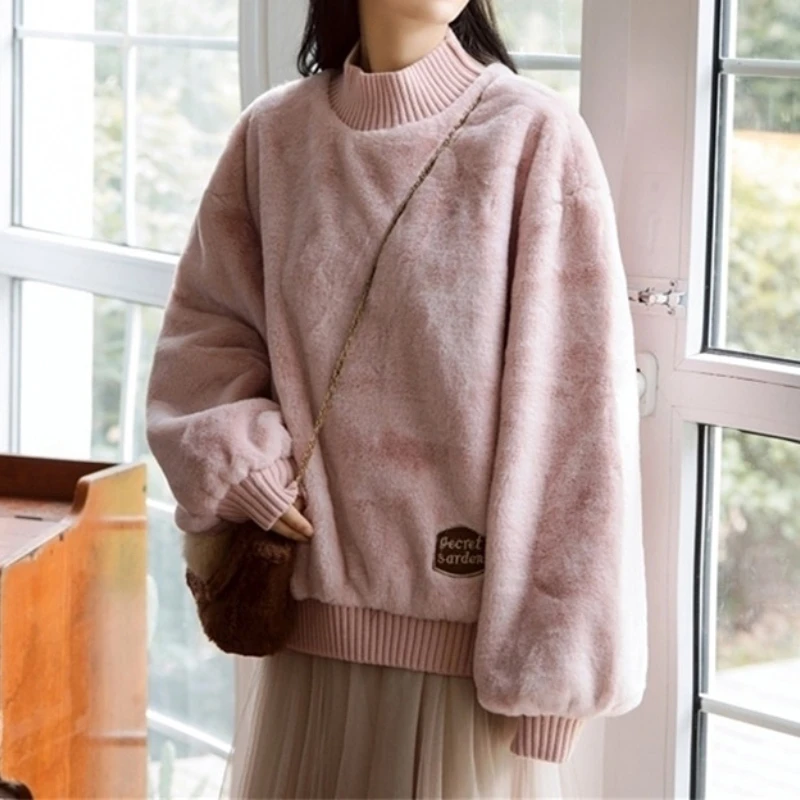 Versatile Plush Loose High Neck Velet Sweatshirt for Women Autumn Winter 2022 New Korean Style Harajuku Thick Ins Coat for Women
Versatile Plush Loose High Neck Velet Sweatshirt for Women Autumn Winter 2022 New Korean Style Harajuku Thick Ins Coat for Women